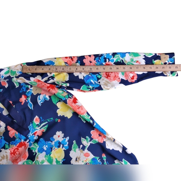 Lauren Ralph Lauren Multicolor Floral Blouse. SMALL - Picture 8 of 9